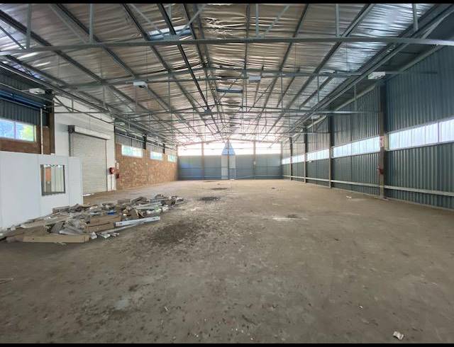 993M² WAREHOUSE TO LET IN WESTMEAD